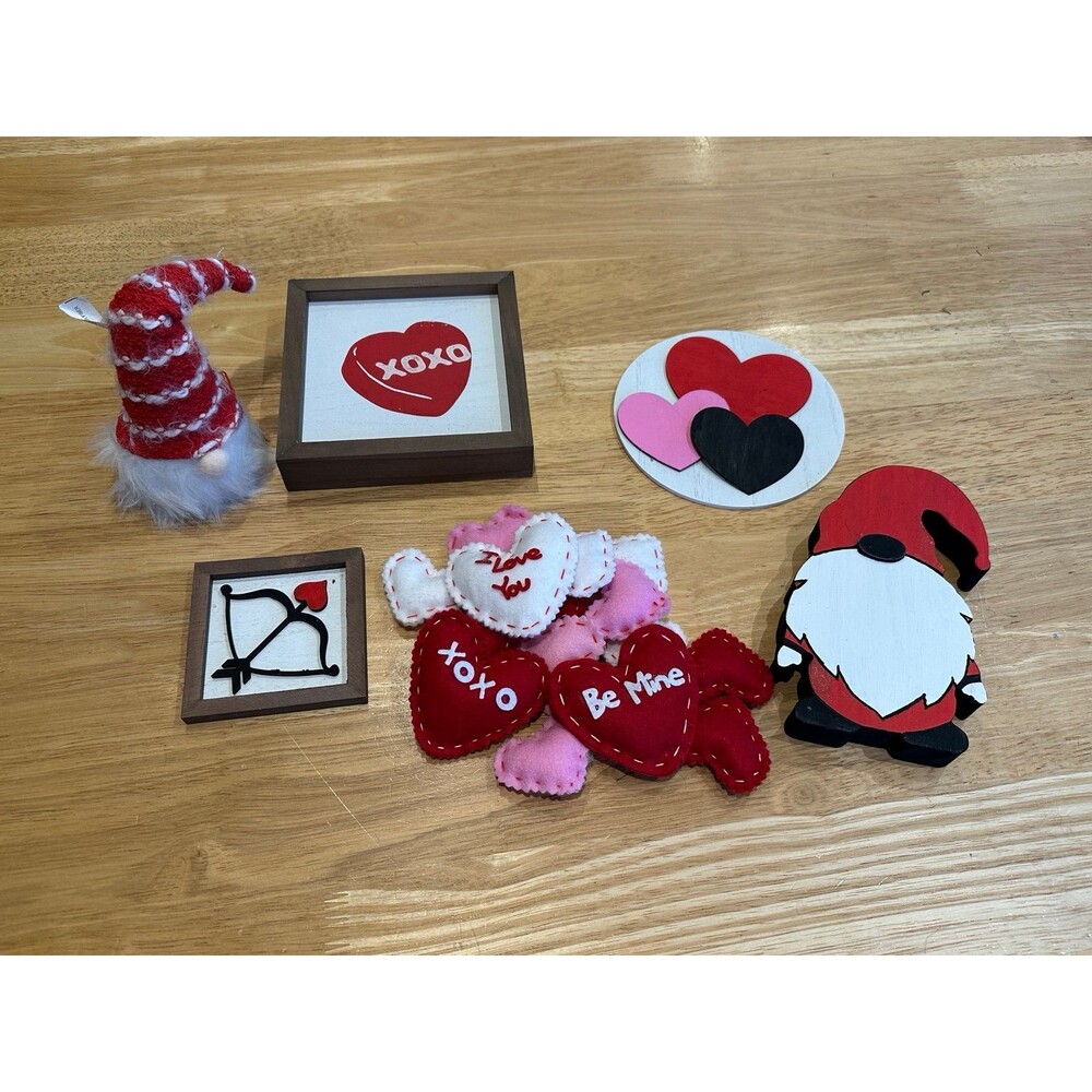 Valentine's Day Tier Tray Decor
